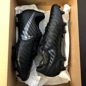 Nike all black Tiempo soccer Cleats